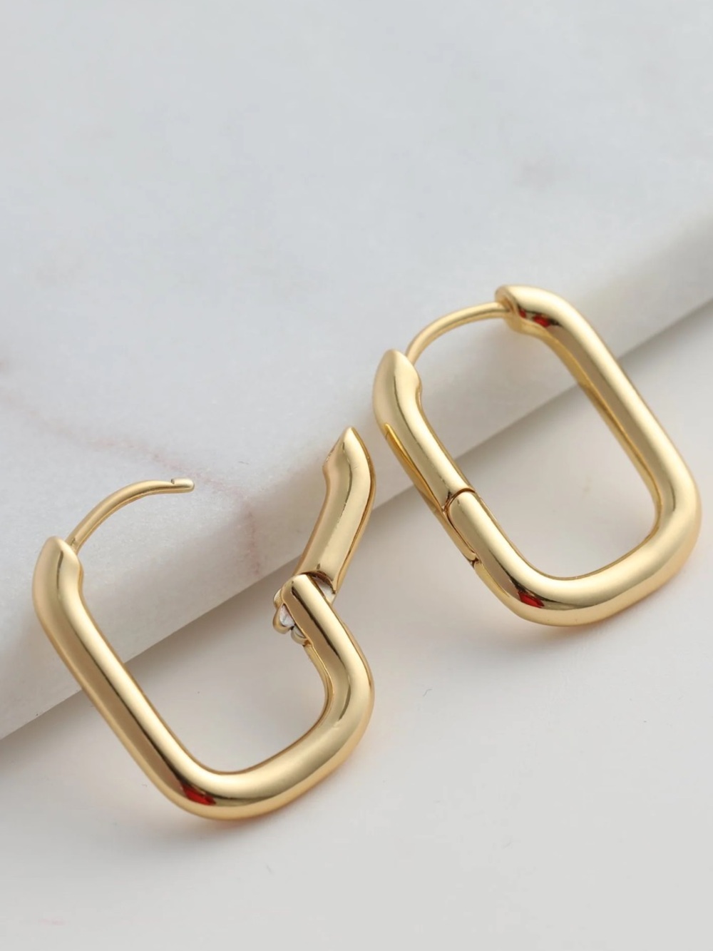 Forever 21 Polished Gold Rectangular Hoop Earrings